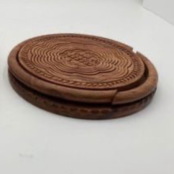 Wooden Basket Style Round Carved Rosewood Collapsible Bowl Round - Picture 3 of 4
